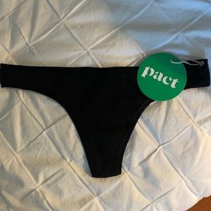 Pact Thong